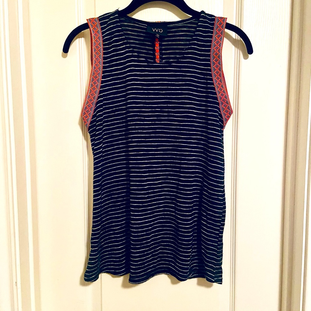 Women’s Sleeveless Casual Top